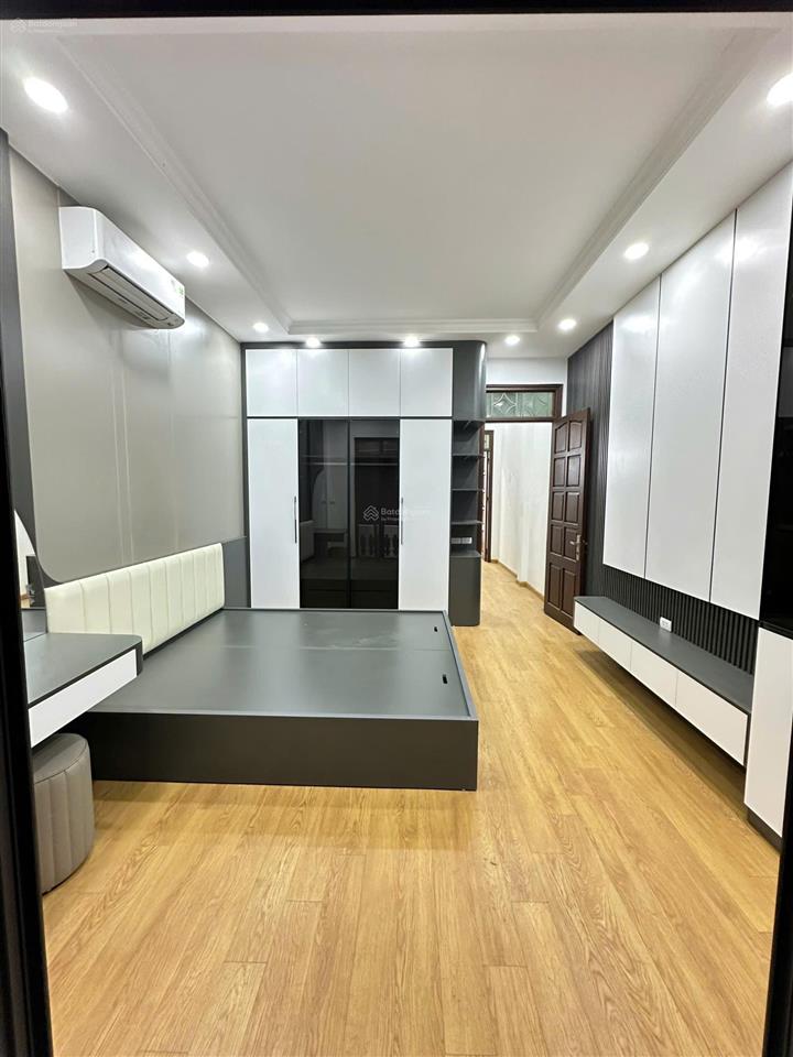 Bán nhà siêu phẩm ngay trung tâm tô hiệu hà đông dân trí cao dt 52m2x5 tầng giá nhỉnh 16 tỷ