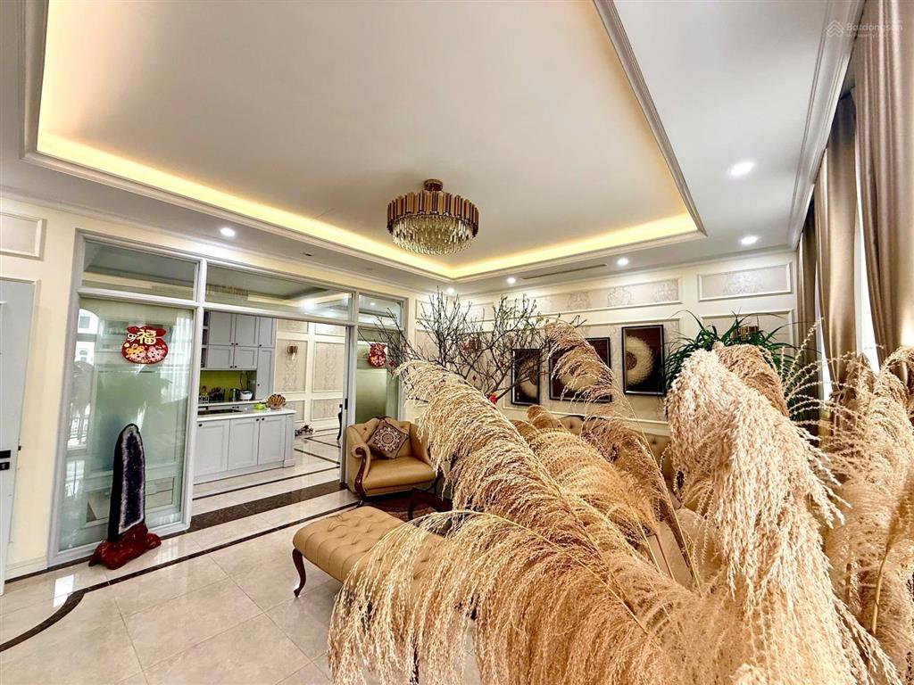 Bán nhà biệt thự 3 tầng, 241m2 tại vạn phúc, hà đông, 4 làn đường ô tô giá 89 tỷ kinh doanh đỉnh