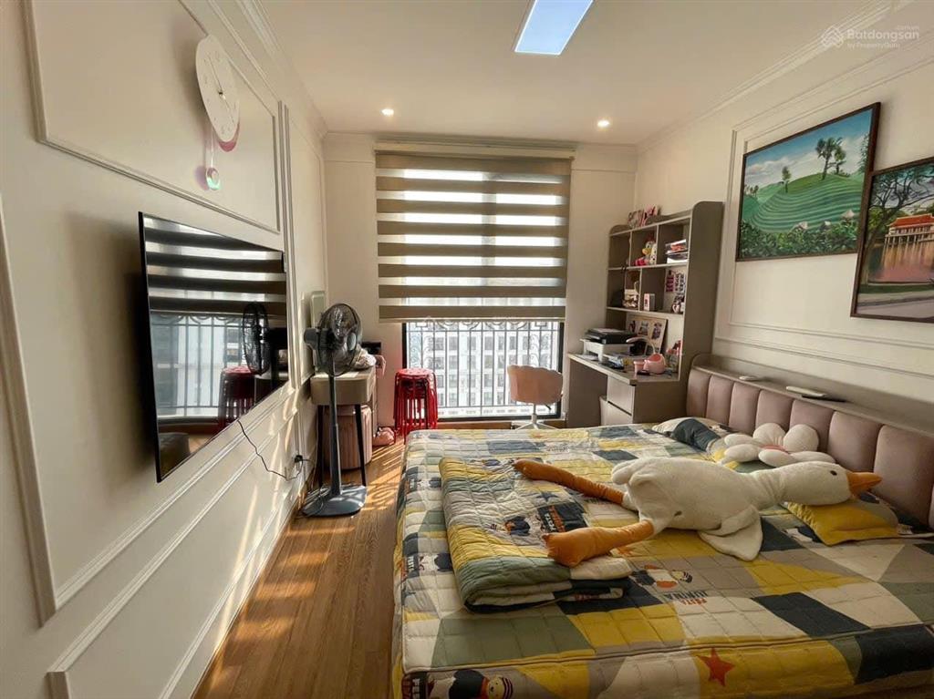 (tin mới) chính chủ giảm chào sâu căn 2 ngủ 71m²  7 tỷ tại home city trung kính  sẵn slot oto