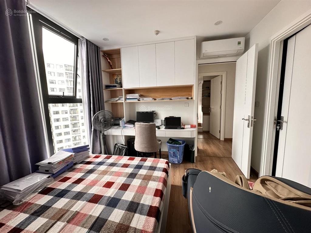 Mới chính chủ bán gấp ch 2 ngủ 90m²  7.2 tỷ  view thoáng, tầng trung, tại golden palace mễ trì