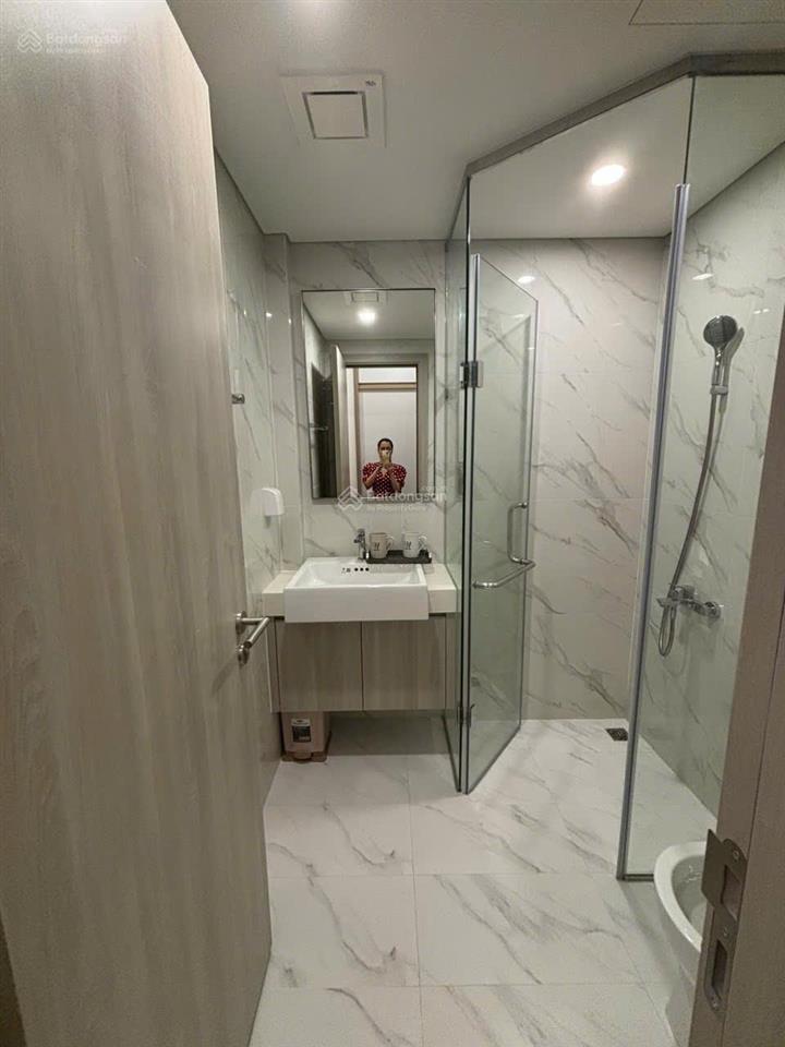 Mới chính chủ bán gấp ch 2 ngủ 90m²  7.2 tỷ  view thoáng, tầng trung, tại golden palace mễ trì
