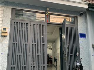 Sát phạm văn đồng  hàng ngon  bán gấp  nhà đẹp ở ngay  44m2  2 tầng btct  hẻm 4.5m trước nhà