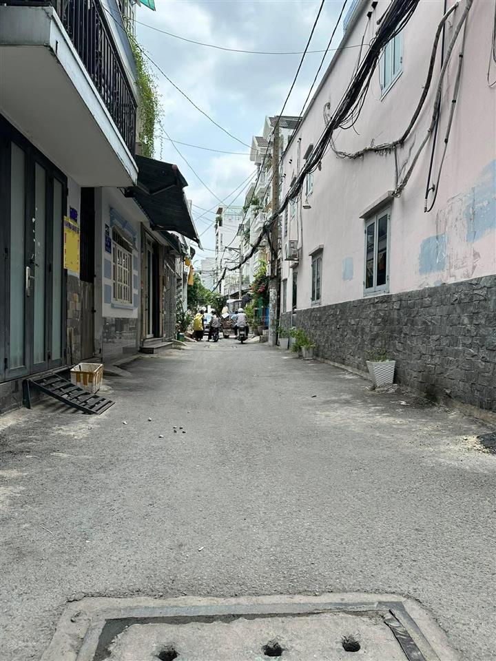 Siêu phẩm hẻm xe hơi vào tới nhà  cách sân bay 15p  full nội thất  2 tầng  sổ vuông