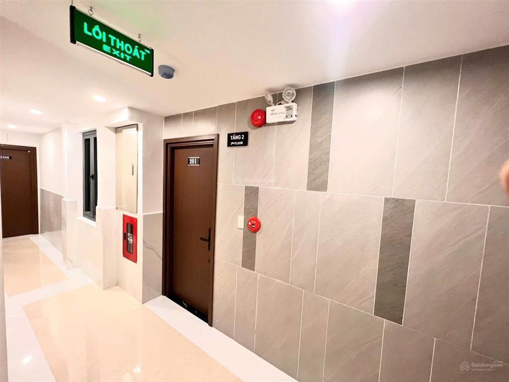 Bán nhà căn hộ dv 24p(21+3), thuê khoán 90tr/tháng 5 tầng đường nguyễn thị định quân 2. bán 17.8 ty