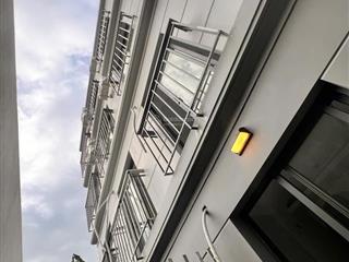 Bán nhà căn hộ dv 24p(21+3), thuê khoán 90tr/tháng 5 tầng đường nguyễn thị định quân 2. bán 17.8 ty