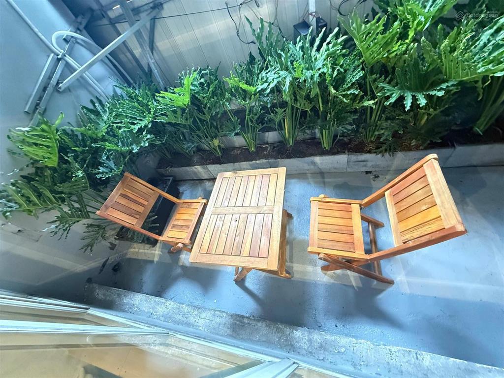 Hơn 5tr  studio ban công, thang máy  sát chợ nguyễn tri phương