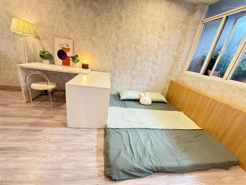 Hơn 5tr  studio ban công, thang máy  sát chợ nguyễn tri phương
