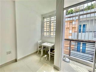 Nhỉnh 5x  duplex ban công siêu thoáng  nằm trung tâm q10