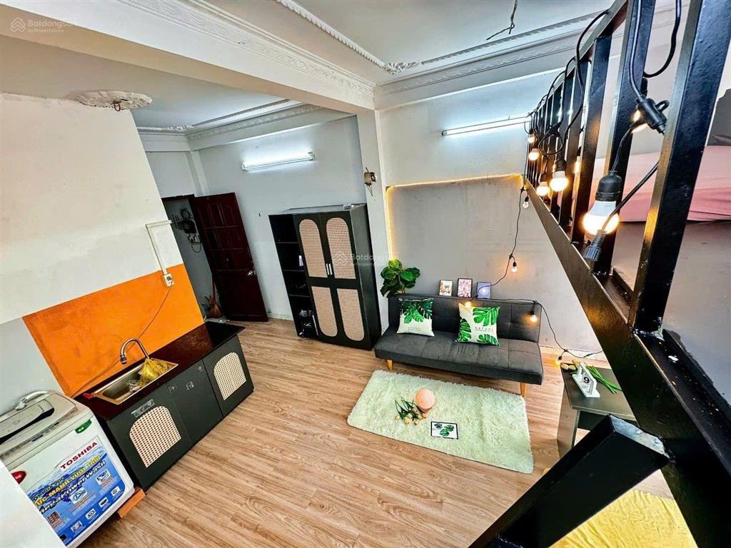 Hơn 6tr  duplex  2pn bancol  gần chợ nguyễn tri phương