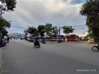 Diện tích  270.4m2, ngang 6.03m( nở hậu 13.14m).dài 32.12m. nhà cấp 4 cũ( hẻm phía sau nhà 1,7m).