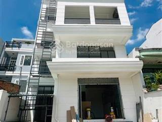 Bán chdv mặt tiền phú định  8 tầng + thang máy  dòng tiền 45tr  200m2  22 phòng  nhỉnh 13 tỷ