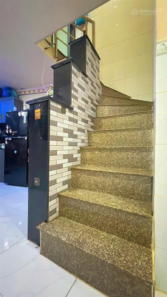 Bán nhà chính chủ hoài thanh q8  hẻm thông  70m2  ngang 5m nở hậu  2 tầng 4pn  nhỉnh 4 tỷ