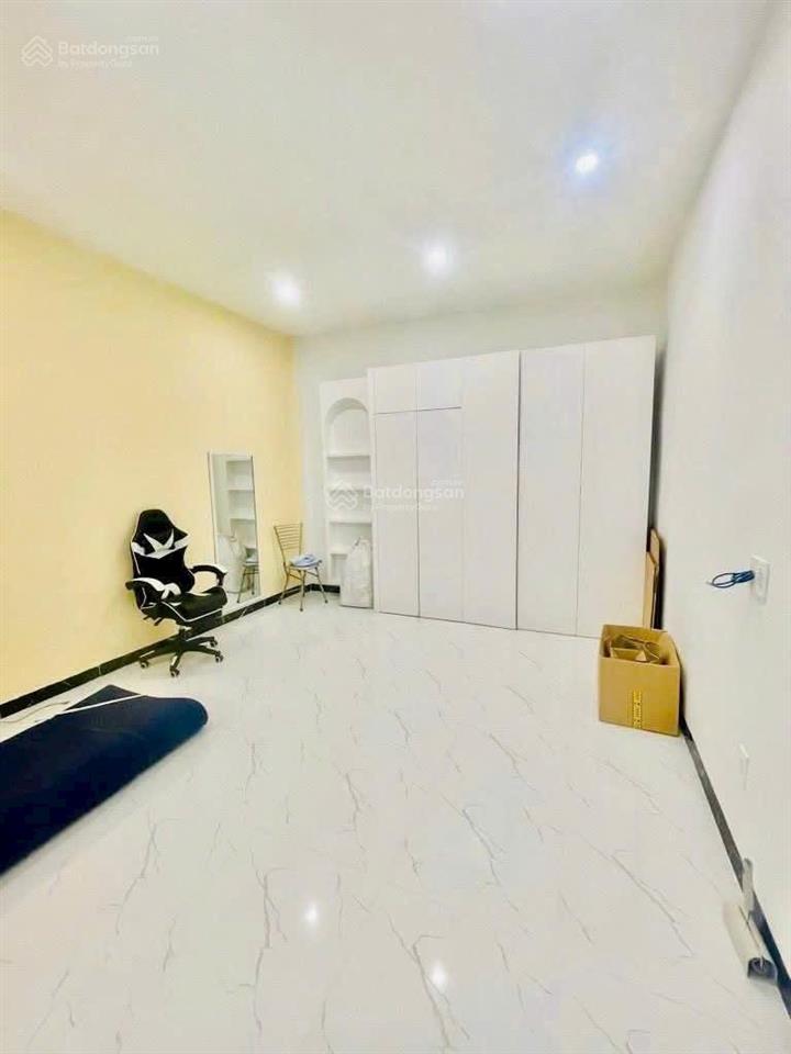 Bán nhà đẹp nguyễn duy  hẻm thông sạch  69m2  ngang hơn 5m  2 tầng 3pn  phù hợp để ở  hơn 5tỷ