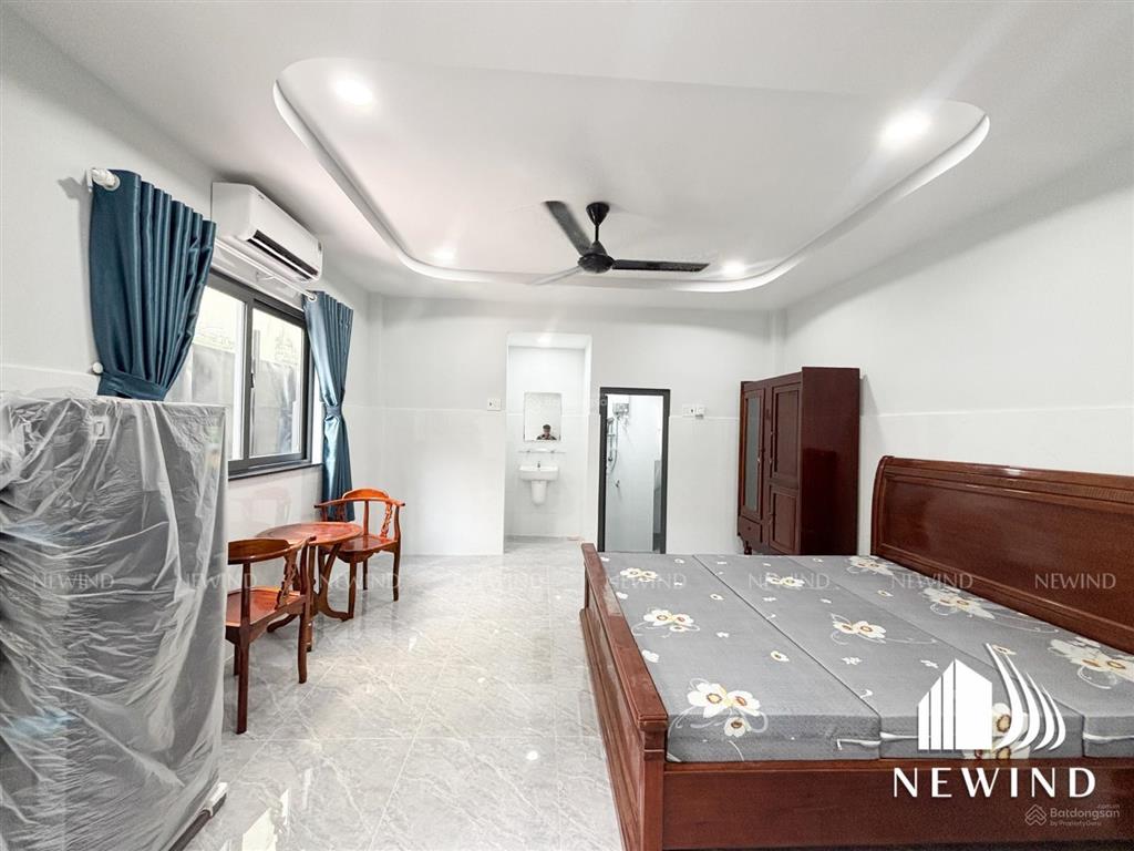 Cho thuê phòng 35m2 cửa sổ lớn có máy giặt riêng nằm cạnh phú mỹ hưng