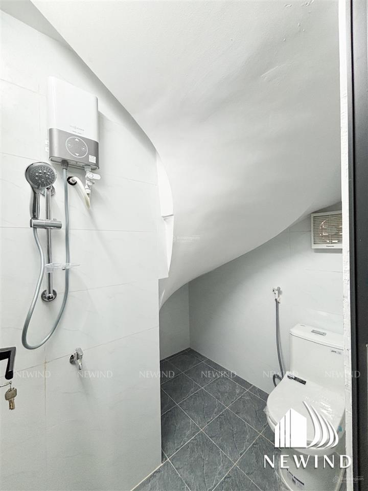 Cho thuê phòng 35m2 cửa sổ lớn có máy giặt riêng nằm cạnh phú mỹ hưng