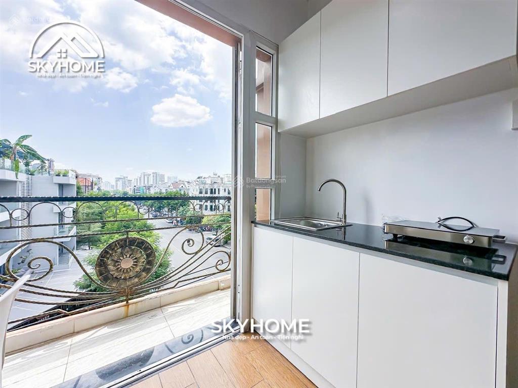 Cho thuê căn hộ ban công cao cấp nội khu hưng gia phú mỹ hưng