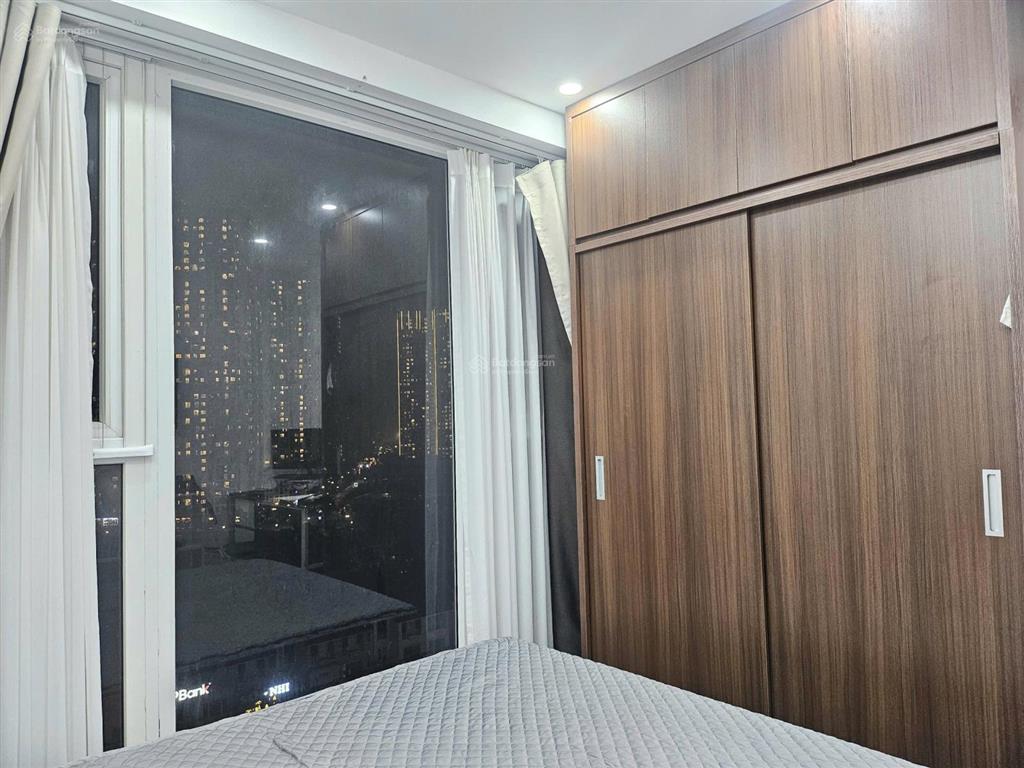 Chính chủ bán gấp căn 2n2vs toà gemek2 đối diện vinsmart sẵn sổ giá cực tốt về ở ngay, 66m2 sử dụng