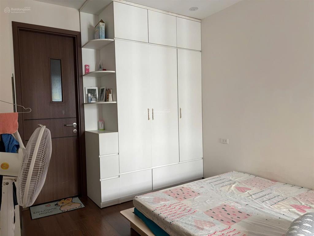 Giảm ngay 200 tr bán gấp căn 2pn 69,9m2 toà thăng long capital, full nội thất hướng đông