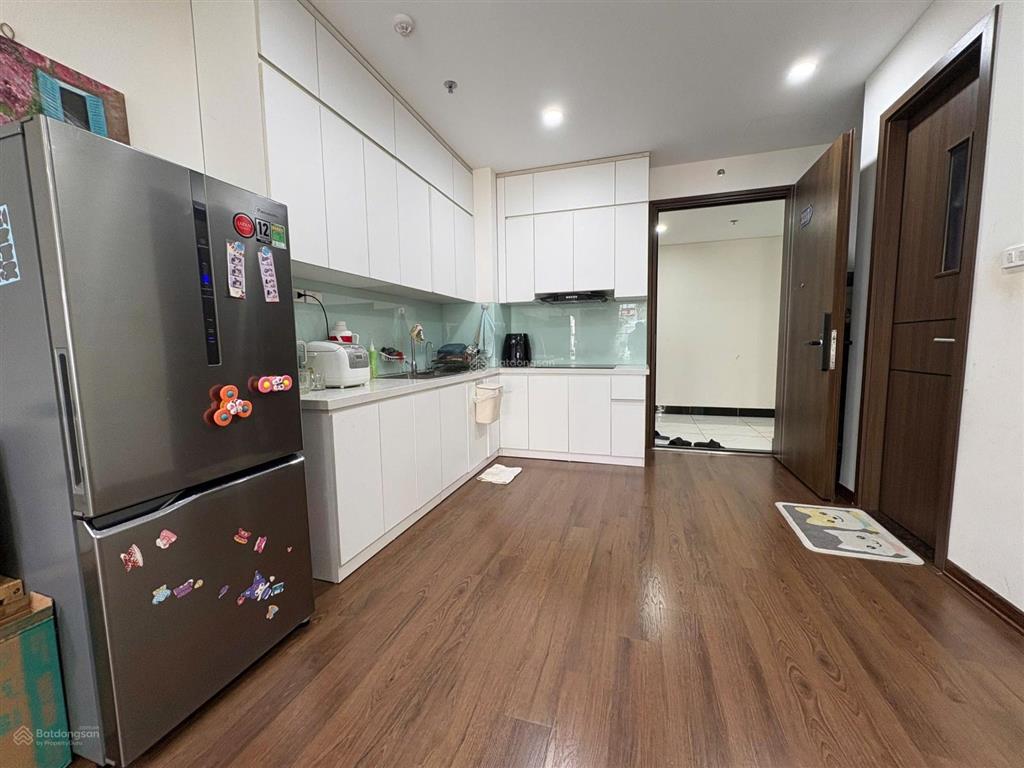 Giảm ngay 200 tr bán gấp căn 2pn 69,9m2 toà thăng long capital, full nội thất hướng đông