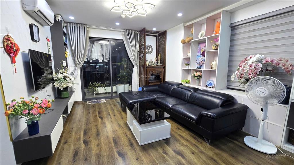 Chính chủ bán gấp căn 3pn 96,8m2 toà thăng long capital an khánh ban công đông nam giá cực tốt