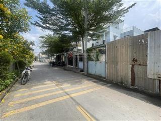 Mặt tiền bờ kênh 6m  thạnh lộc 37, quận 12  5,7m x 20m  9,6 tỷ