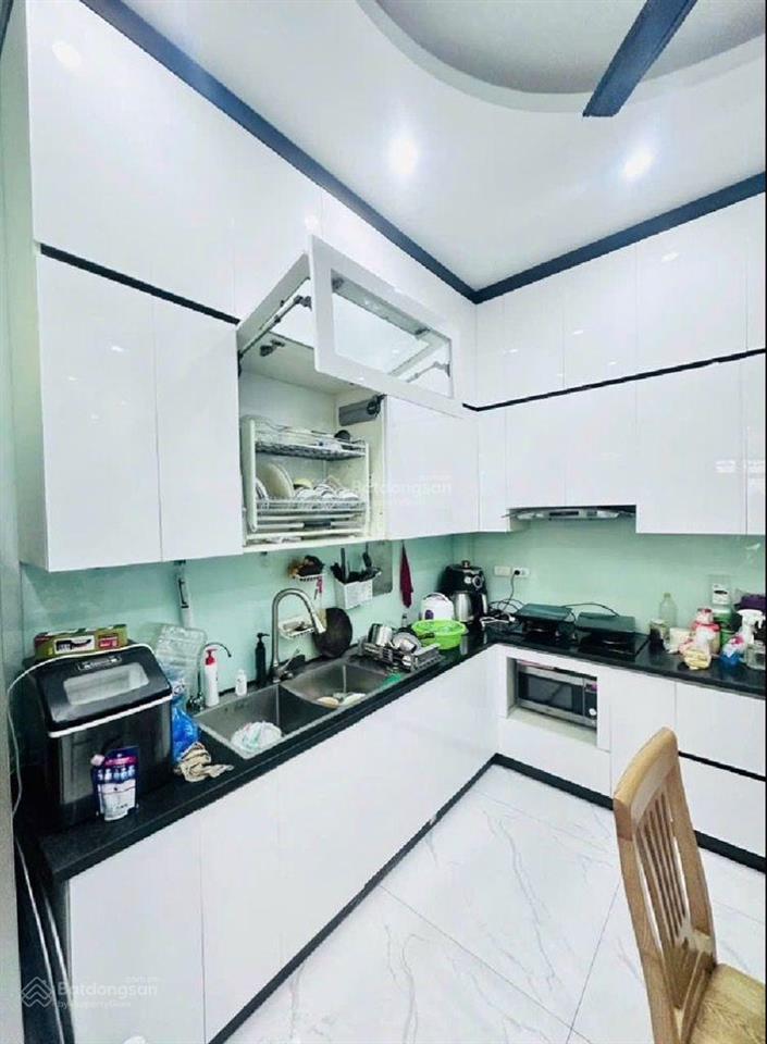 Nhà đẹp phú thượng dân xây tâm huyết 3 thoáng ở ngay trung tâm phú thượng khu vực dân trí cao.