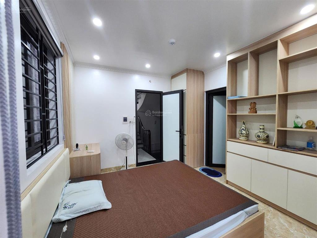 Mặt ngõ ô tô kinh doanh 24/7 lô góc 2 thoáng gần phố thuỵ khuê .dt, 44 m x 6 tầng thang máy.