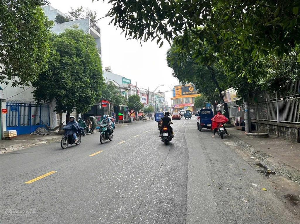 Mtkd dương đức hiền ngang 22.5m hiếm dt 22.5 x 61m cn 1.370m2 (đất ở đô thị) 150 tỷ tl