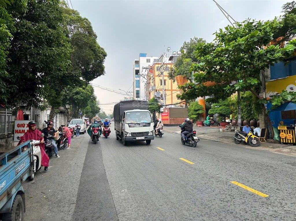 Mtkd dương đức hiền ngang 22.5m hiếm dt 22.5 x 61m cn 1.370m2 (đất ở đô thị) 150 tỷ tl