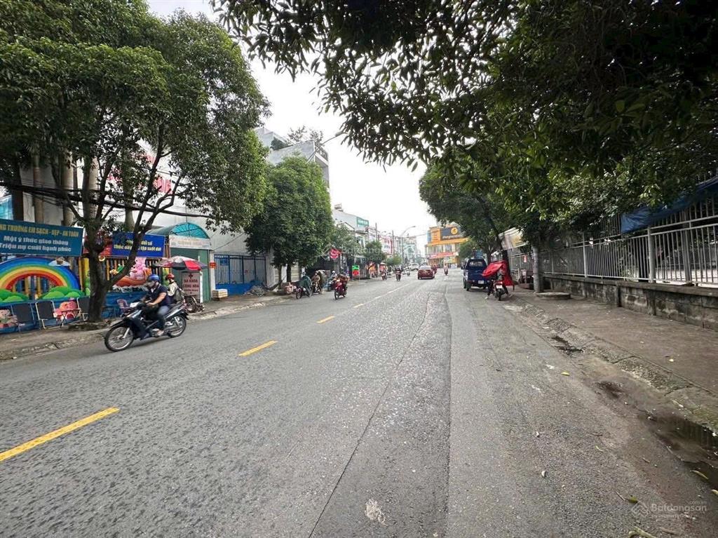 Mtkd dương đức hiền ngang 22.5m hiếm dt 22.5 x 61m cn 1.370m2 (đất ở đô thị) 150 tỷ tl