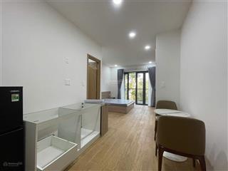 Phòng mới 100% có ban công gần rmit, tdtu phú mỹ hưng có đầy đủ nội thất