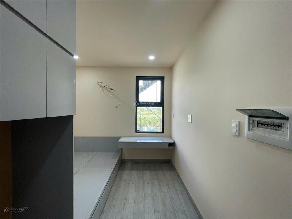 Studio cửa sổ mới 100% 4tr5 full nội thất máy giặt riêng, tủ lạnh, đại học tôn đức thắng, mở (ou)