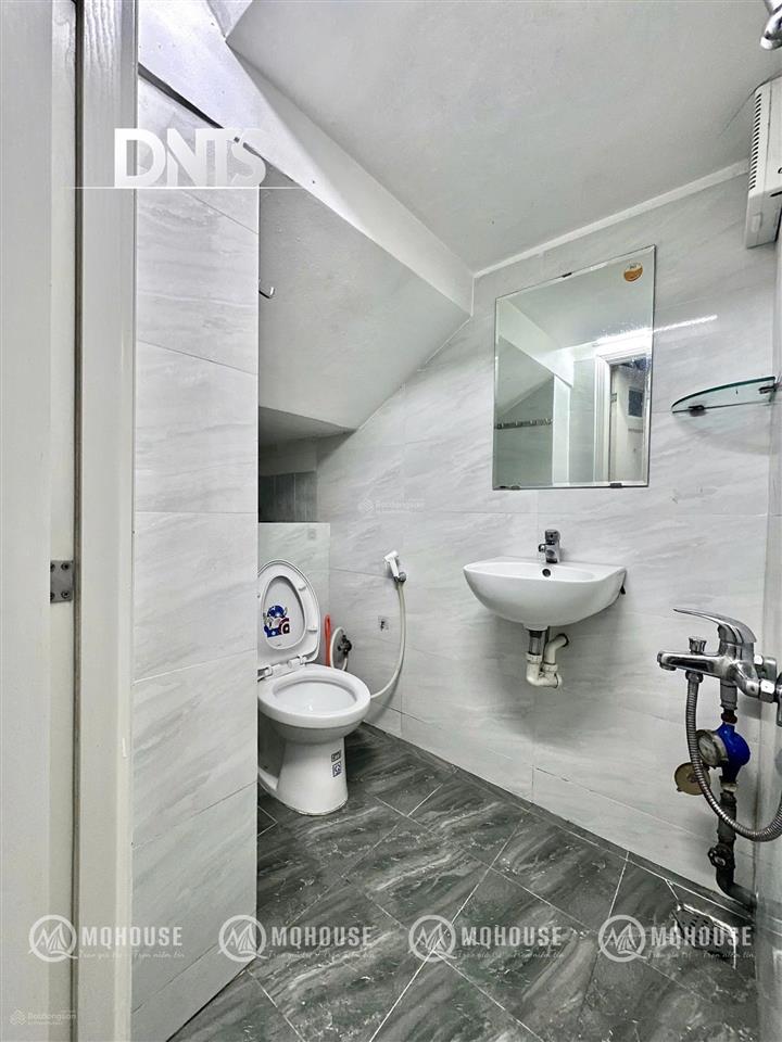 Cho thuê phòng gác hẻm an ninh, bảo vệ gần chợ tân định, trường đh kinh tế isb q1