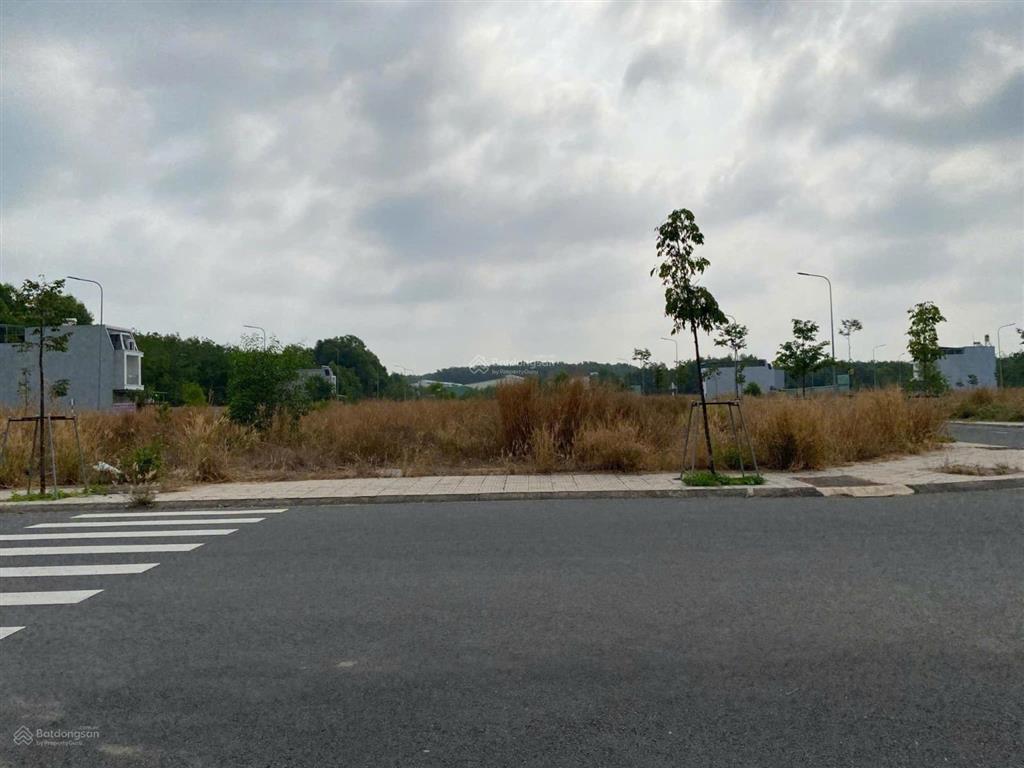 Đầu tư sinh lời đất trung tâm hành chính bàu bàng 100m2 giá 2,345 tỷ