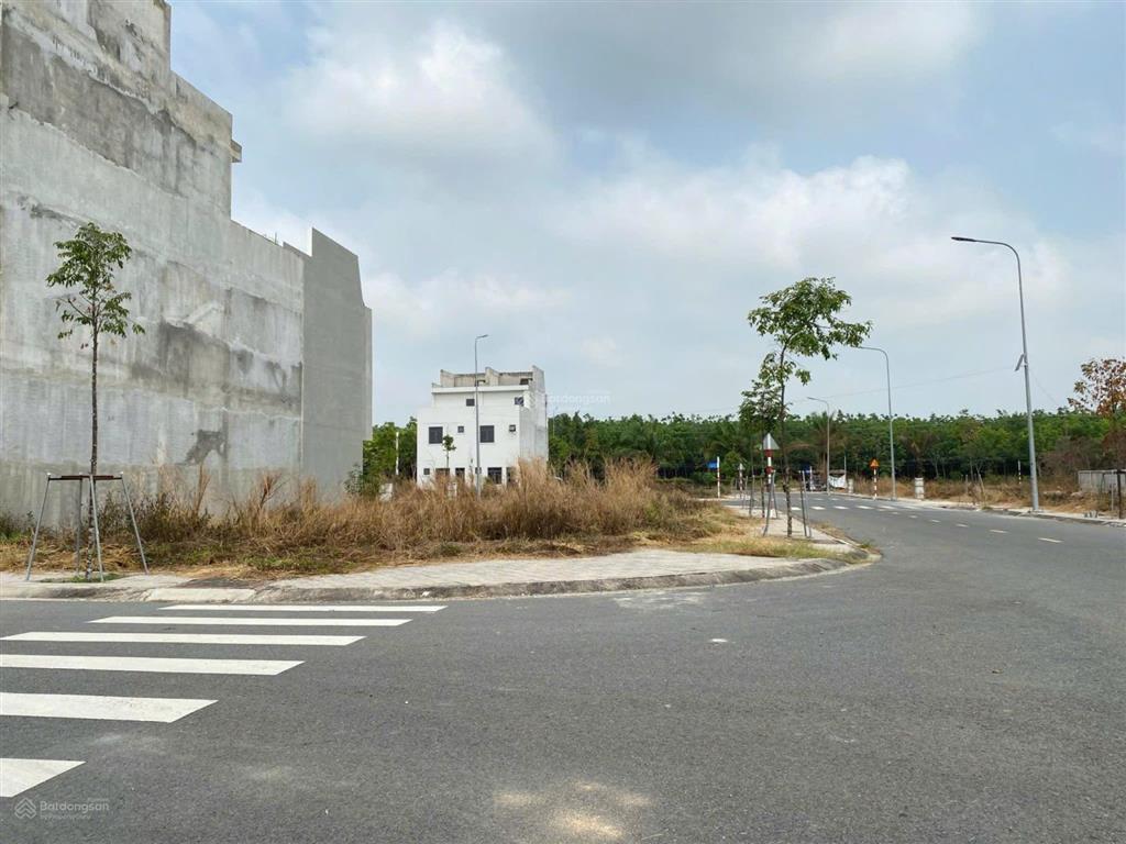 Đầu tư sinh lời đất trung tâm hành chính bàu bàng 100m2 giá 2,345 tỷ