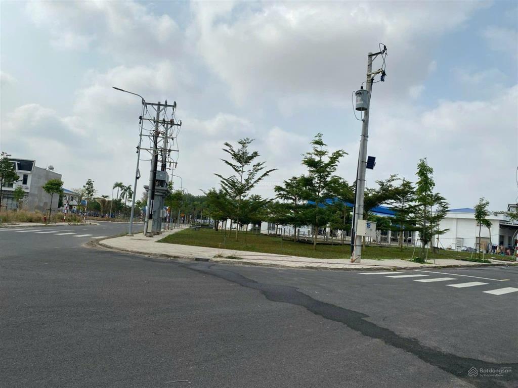 Đầu tư sinh lời đất trung tâm hành chính bàu bàng 100m2 giá 2,345 tỷ