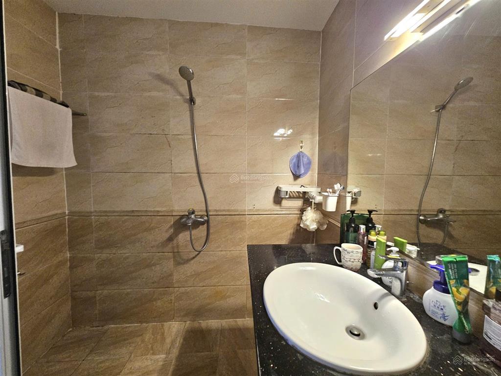 Mình là chủ nhà, cho thuê cc 2pn, 1wc, 65m2 tại d22 bộ tư lệnh biên phòng, 12 triệu vnd