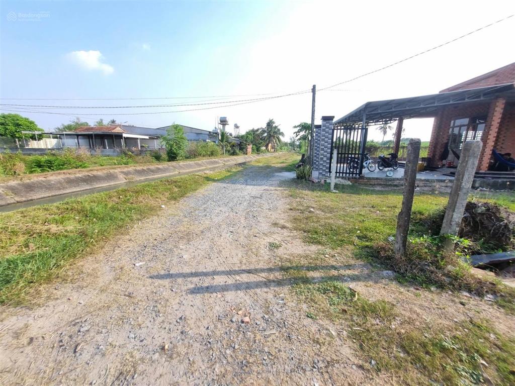 5x40m full thổ. 2 mặt tiền. dân đông. gần kcn hiệp thạnh. 3xx tr