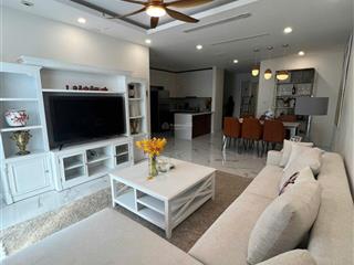 Cho thuê căn hộ d'le roi soleil, 136m2, 3 ngủ, đồ đẹp, mới, căn thoáng , giá chỉ 31 triệu/ tháng