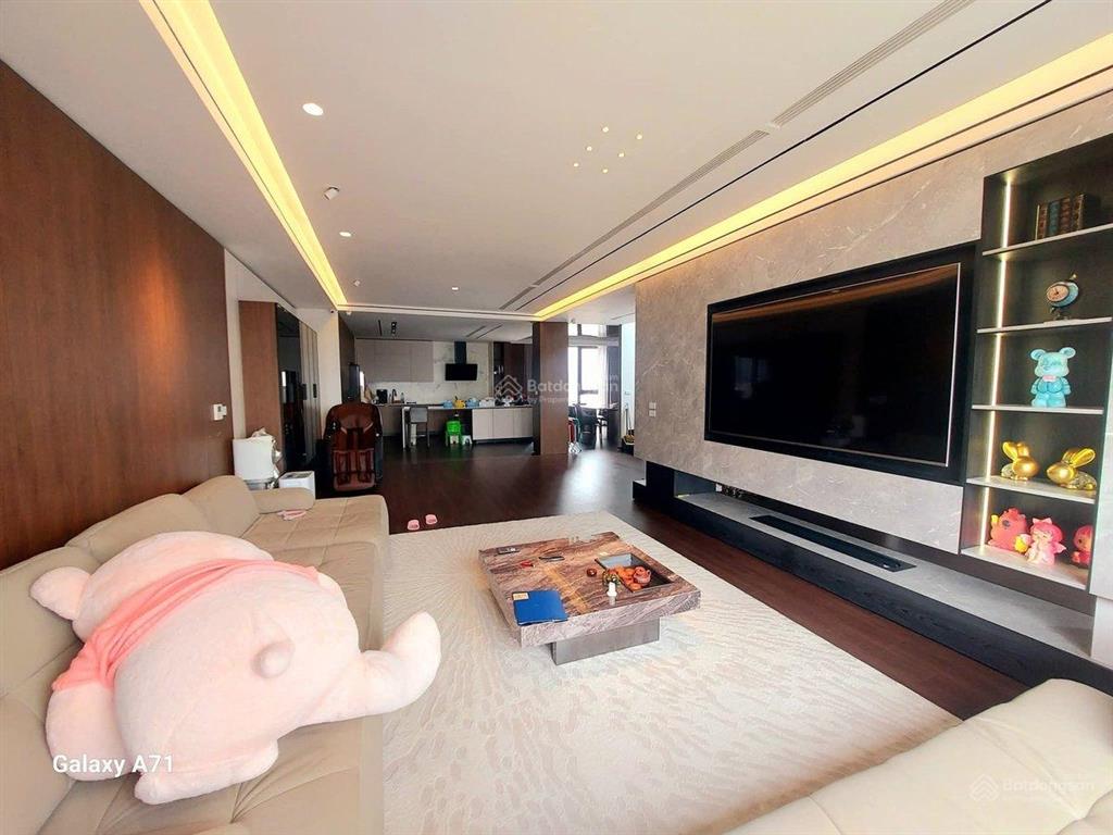 Bán chdv quan nhân ngõ ôtô, 120m29t20p, full nội thất , giá 58 tỷ