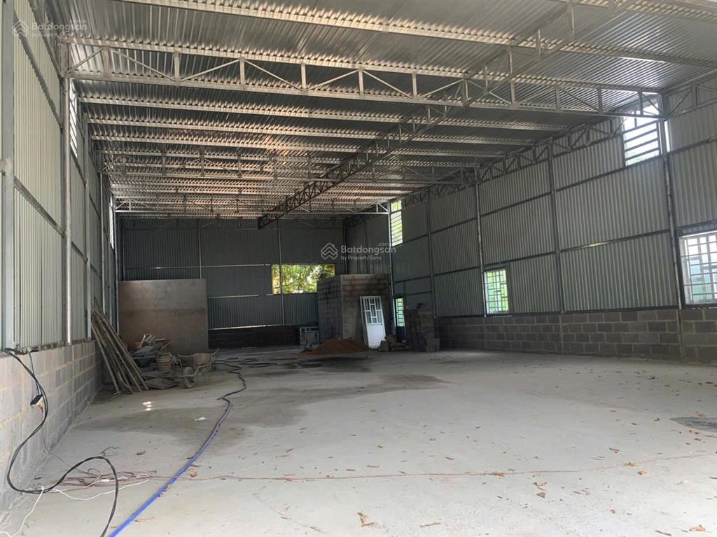 Cho thuê kho mặt tiền quốc lộ 1a giá 10tr