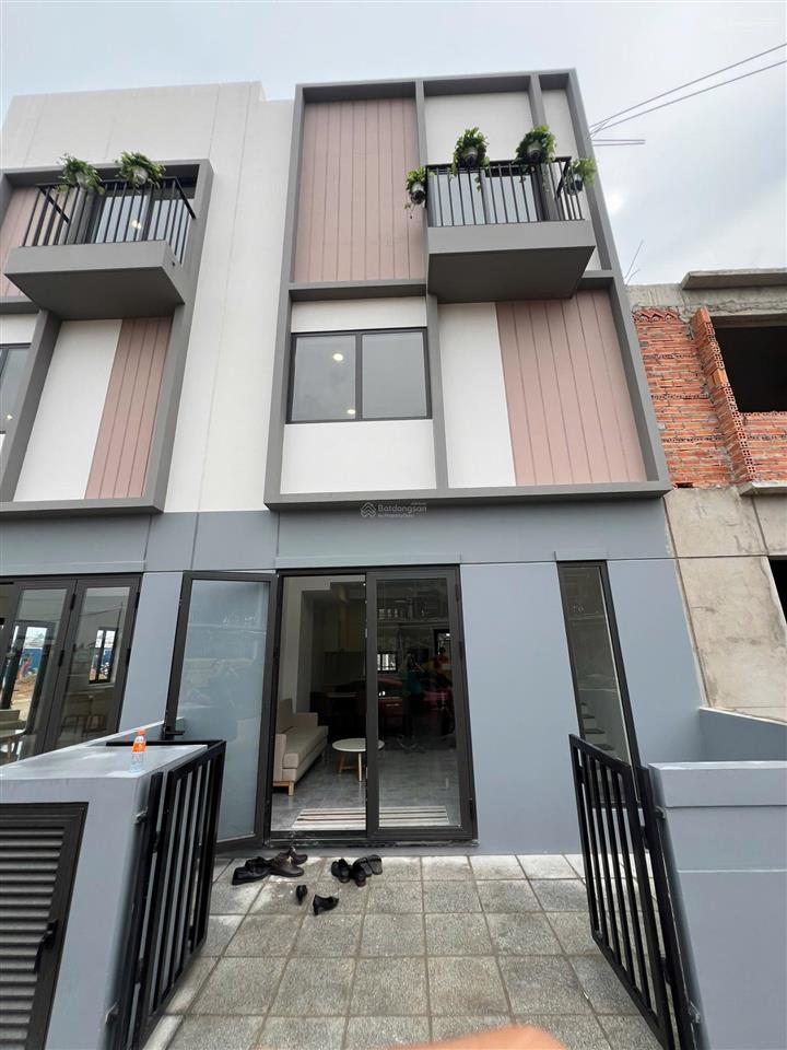 Nhà ở xã hội 1 trệt 1 lửng 1 lầu 60m2  nhận nhà vào ở  thanh toán 70%  full nội thất