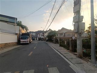 Bán nhà đất, diện tích sử dụng 396 m2, diện tích đất ở đô thị (theo sổ) 293m2.