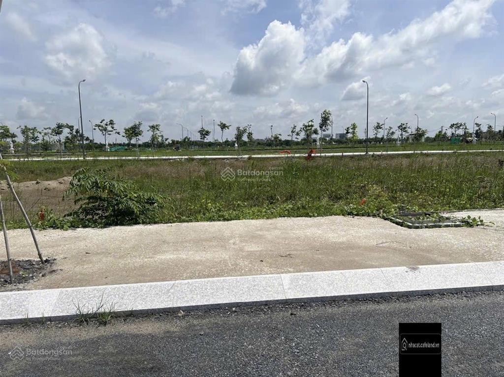 Bán đất nền 108m2 chính chủ tại thủ thừa, tây ninh