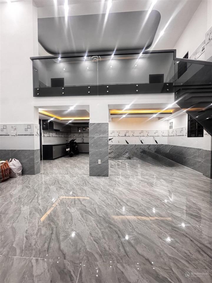 Nhà văn thân, quận 6, 3 mặt hẻm, ngang hiếm 7m, 105m2, nở hậu tài lộc, 7.1 tỷ