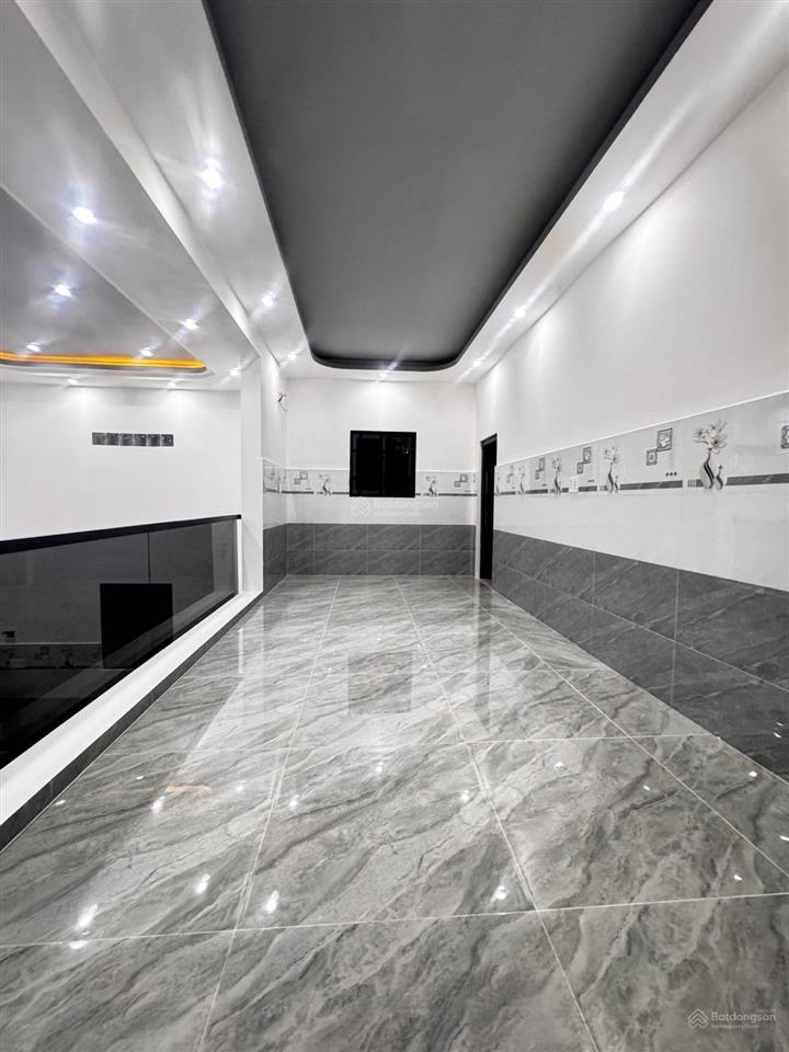 Nhà văn thân, quận 6, 3 mặt hẻm, ngang hiếm 7m, 105m2, nở hậu tài lộc, 7.1 tỷ