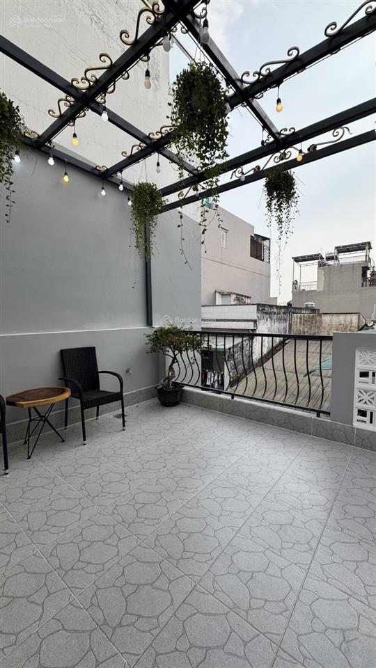 Hậu giang quận 6 4tầng lung linh, 42m2 chỉ 6.75đ, công năng đầy đủ, tặng nội thất xịn, hẻm 5m