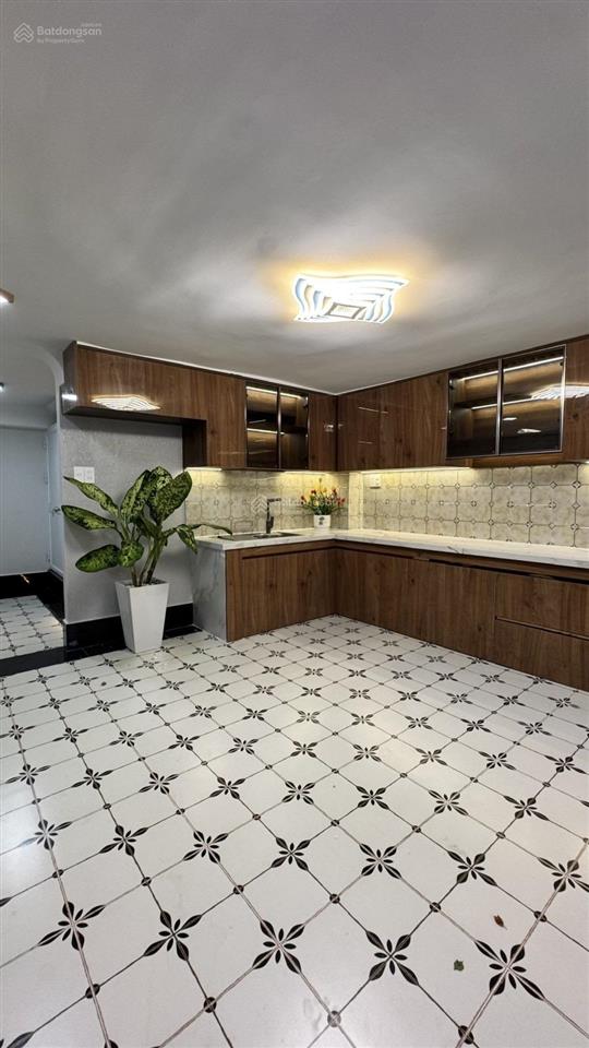 Hậu giang quận 6 4tầng lung linh, 42m2 chỉ 6.75đ, công năng đầy đủ, tặng nội thất xịn, hẻm 5m