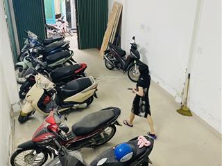 Chdv quận 10, sát hẻm xe hơi, 4 tầng 8 phòng khép kín, dòng tiền sẵn