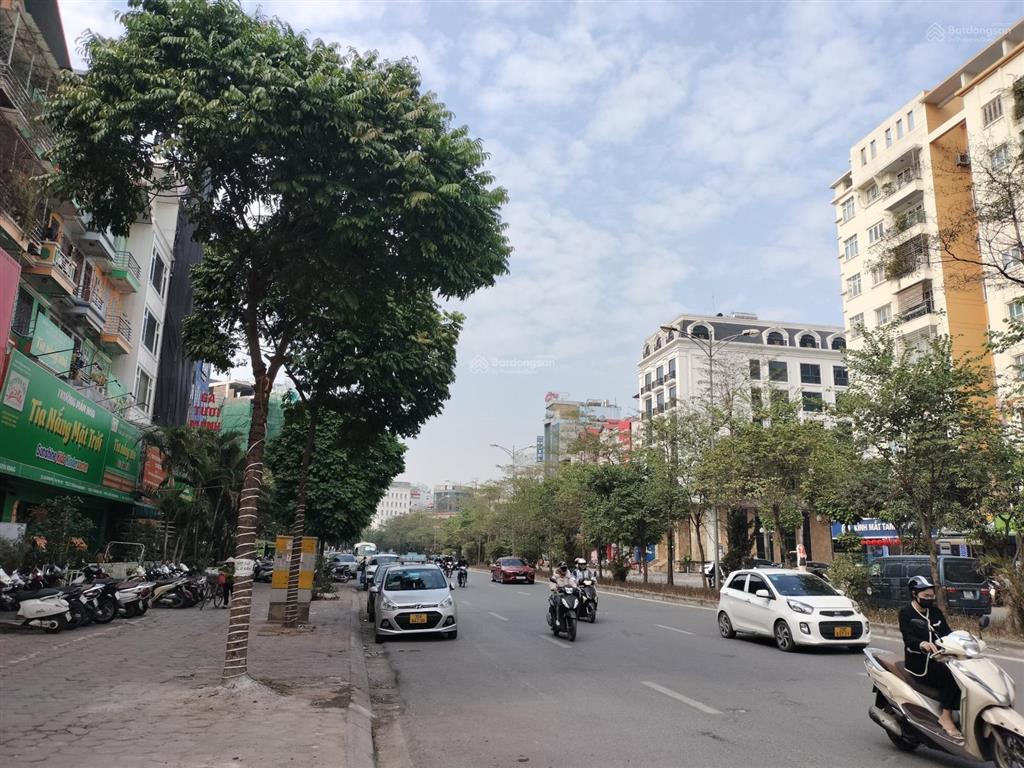 Chính chủ cần bán gấp nhà mặt phố nguyễn hoàng 89m2 lô góc mặt tiền 7m giá 43 tỷ.